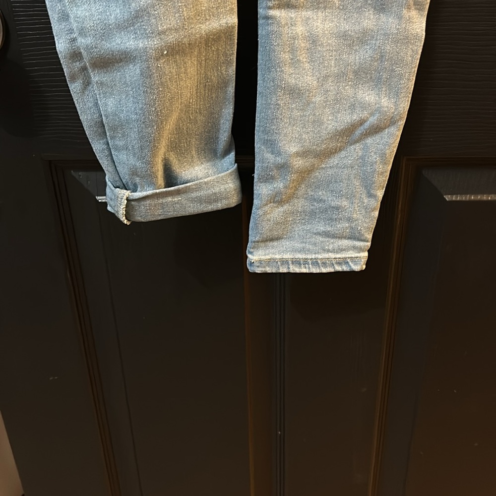 Distressed Jeans - Picture 7 of 7